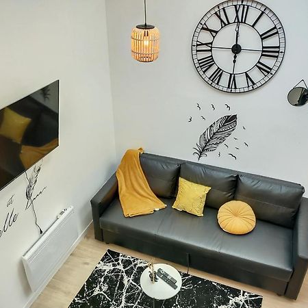Sublime Appart Renove Duplex Centre Ville 4Pers Wifi Saint-Quentin  Exterior photo