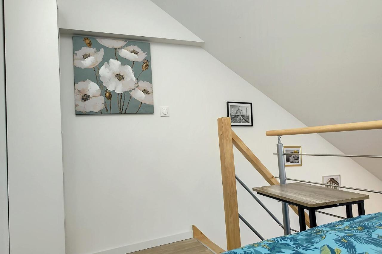 Sublime Appart Renove Duplex Centre Ville 4Pers Wifi Saint-Quentin  Exterior photo